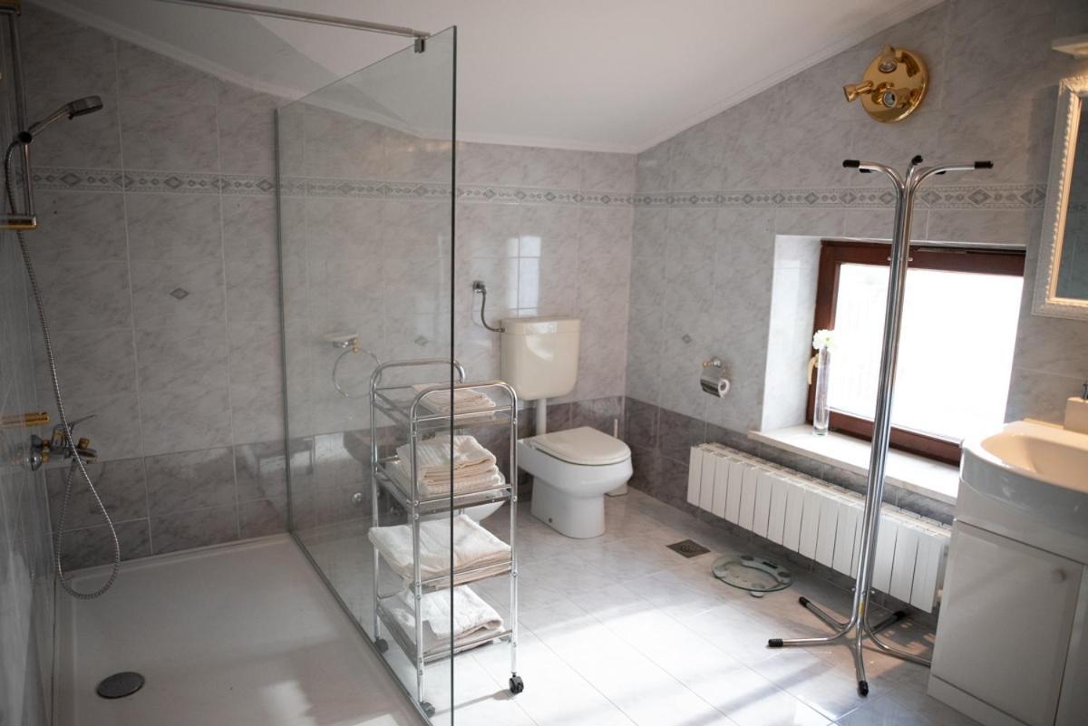 Castle House Rooms, Swimming Pool & Sauna & Tennis Court & Wine Cellar Sežana Extérieur photo