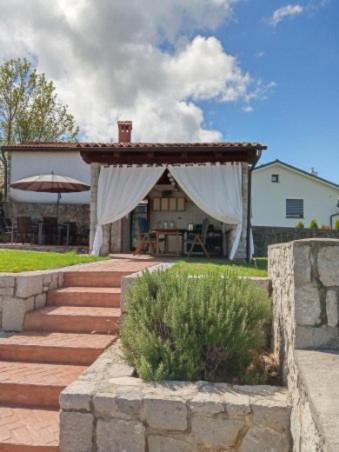 Castle House Rooms, Swimming Pool & Sauna & Tennis Court & Wine Cellar Sežana Extérieur photo